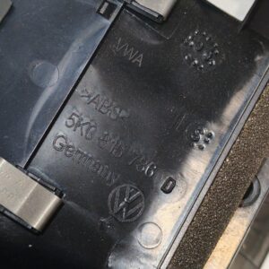 Műszerfal szellőzőrács VW Golf VI 5k0815736d