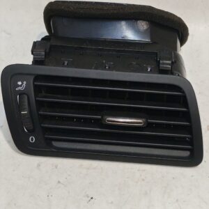 Műszerfal szellőzőrács szett VW Passat b6 3c2819728e