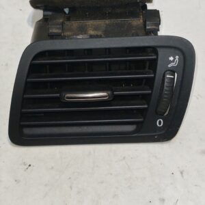 Műszerfal szellőzőrács szett VW Passat b6 3c2819728e