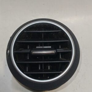 Műszerfal szellőzőrács AUDI A3 8P 8p0820901d