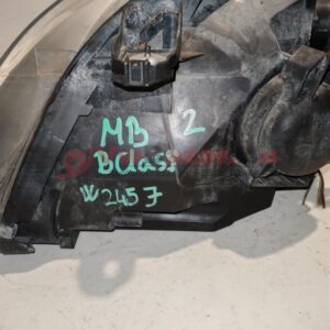 Első fényszóró jobb MERCEDES B Class A1698201861
