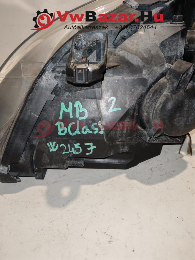 Első fényszóró jobb MERCEDES B Class A1698201861
