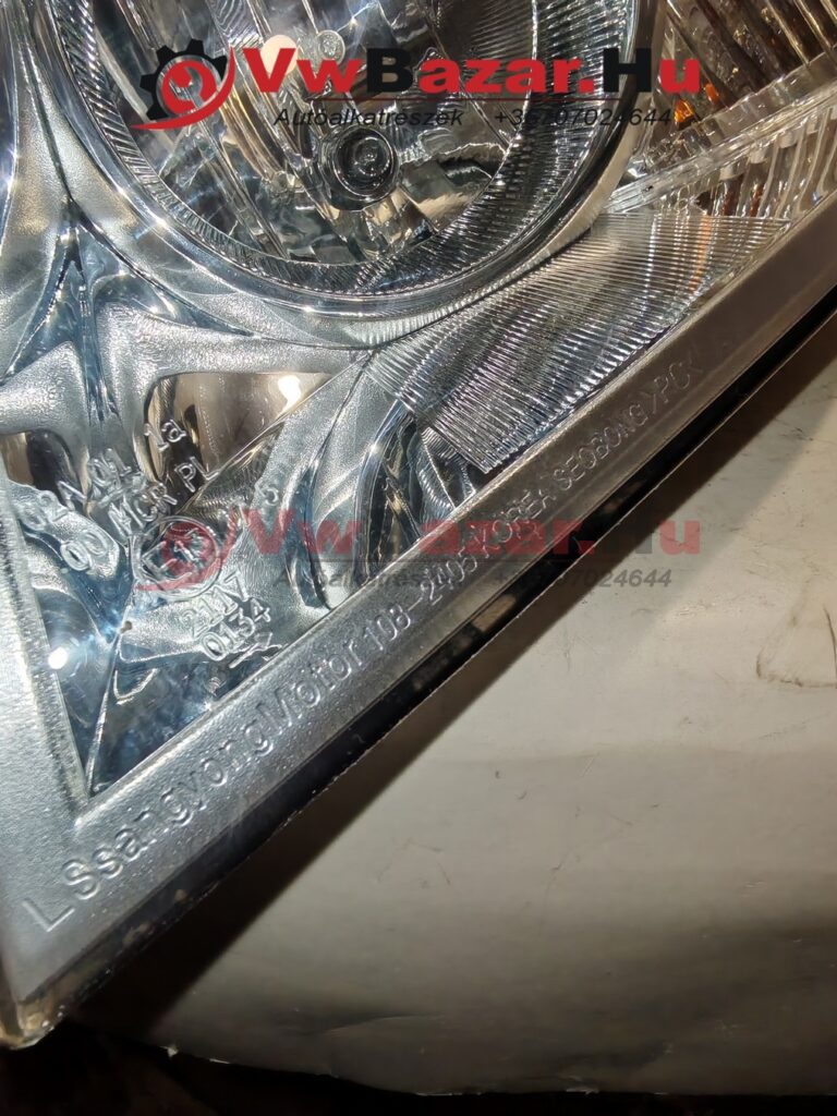 Első fényszóró bal SSANGYONG Rexton 108-2405