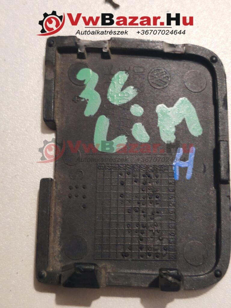 Vonószem takaró VW Passat B6 limo fekete hátsó 3C5807441