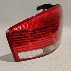 Hátsó lámpa bal AUDI A3 8P 8p0945095