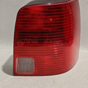 Hátsó lámpa jobb VW PASSAT B5 kombi   3b9945112f