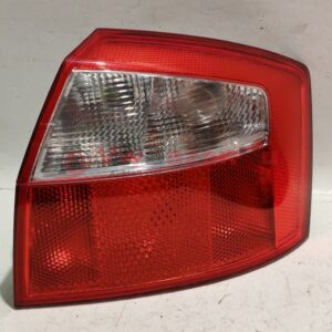 Hátsó lámpa jobb AUDI A4 B6 sedan 8e0945096