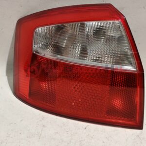 Hátsó lámpa bal AUDI A4 B6 sedan 8e0945095