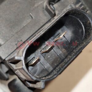 Biztosítéktábla akkumulátornál  VW Sharan II