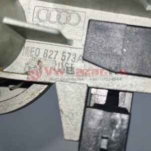 Ajtózárbetét AUDI A4 B6 sedan 8e0827573a