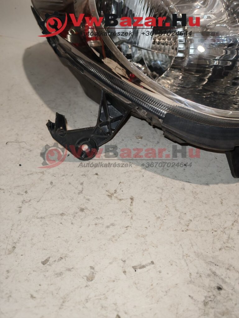 Első fényszóró bal NISSAN Micra 26010BG10B