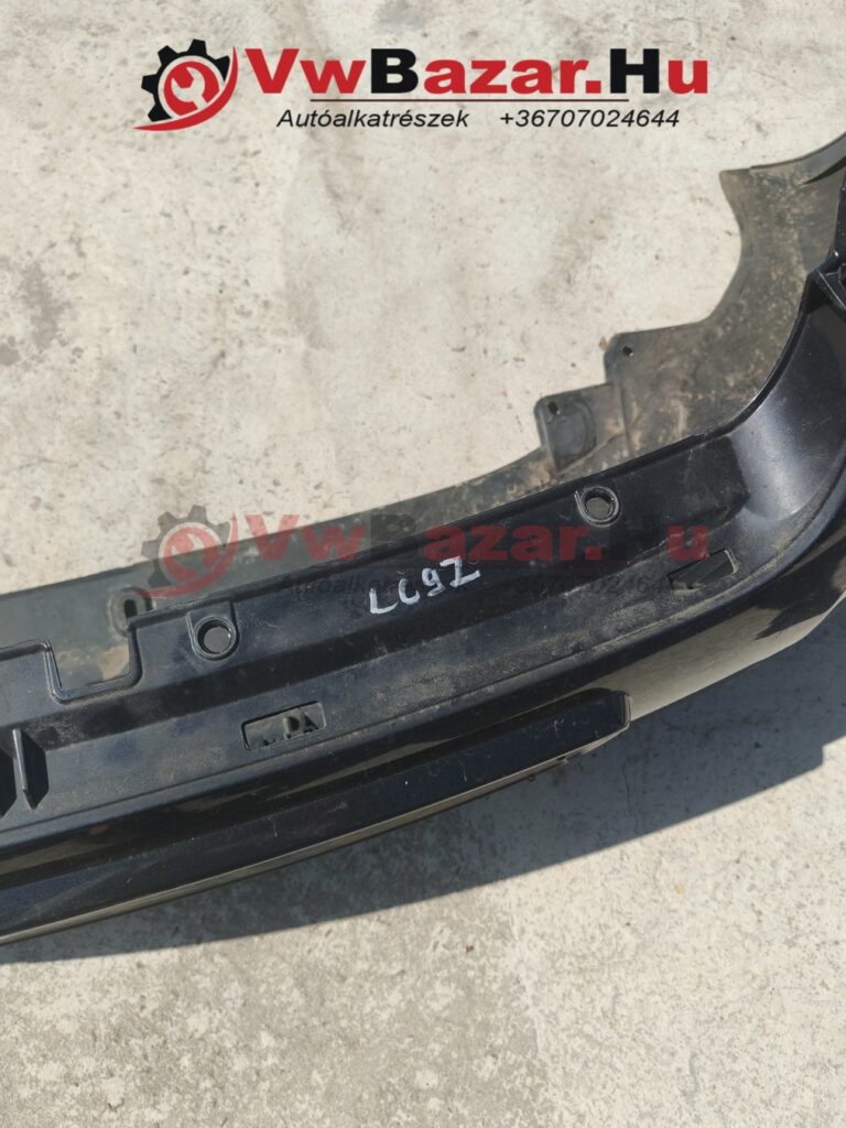 Első lökhárító VW PASSAT B5.5 fekete 3b0807217k