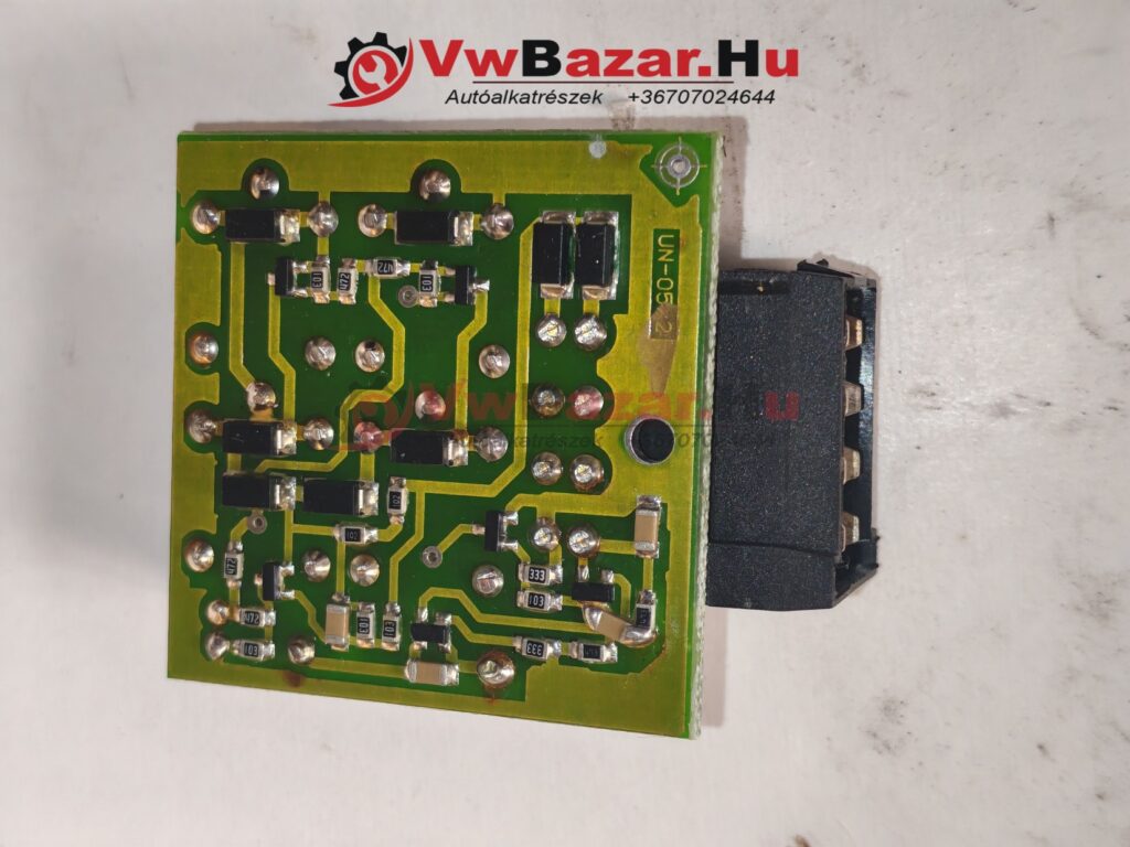 Vonóhorog elektronika UN-05 VW PASSAT B5.5