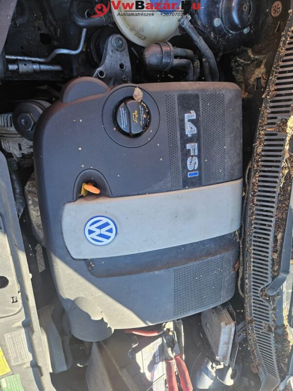 AXU Motor VW AUDI SEAT SKODA AXU 1.4 fsi motorblokk hengerfejjel 229